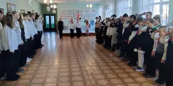 Торжественная линейка, посвящённая окончанию 2 четверти. Приём в ряды ОО "БРСМ"